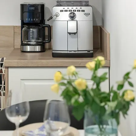 Bright Spacious With Parking Mazowiecka By Renters 코워브제크