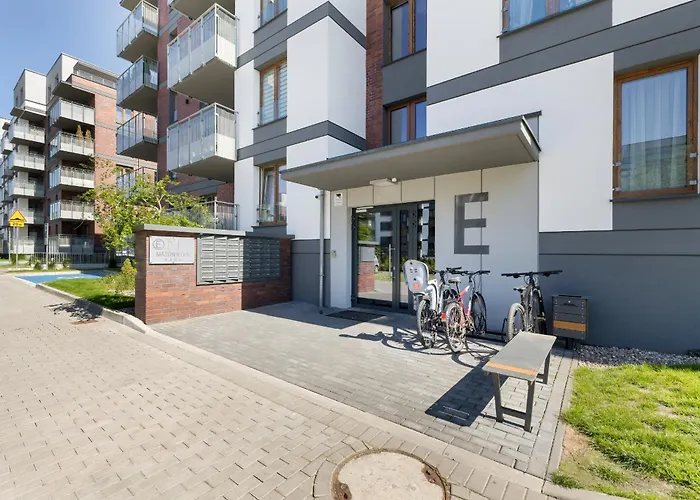 Bright Spacious With Parking Mazowiecka By Renters Apartment *