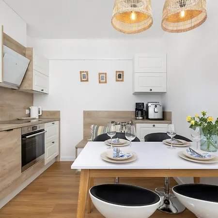 公寓 Bright Spacious With Parking Mazowiecka By Renters *