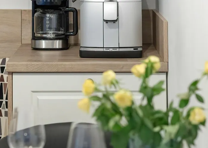 Bright Spacious With Parking Mazowiecka By Renters Kołobrzeg